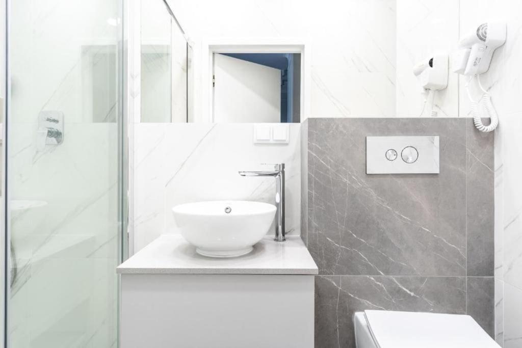 Chic & Luxury Apartment By Mennica Residence Warsaw Ngoại thất bức ảnh